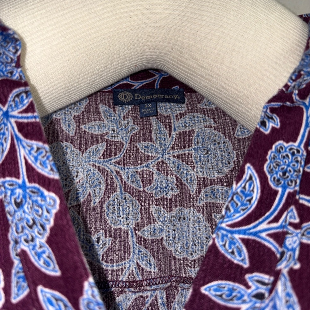 Democracy blouse - Picture 3 of 3
